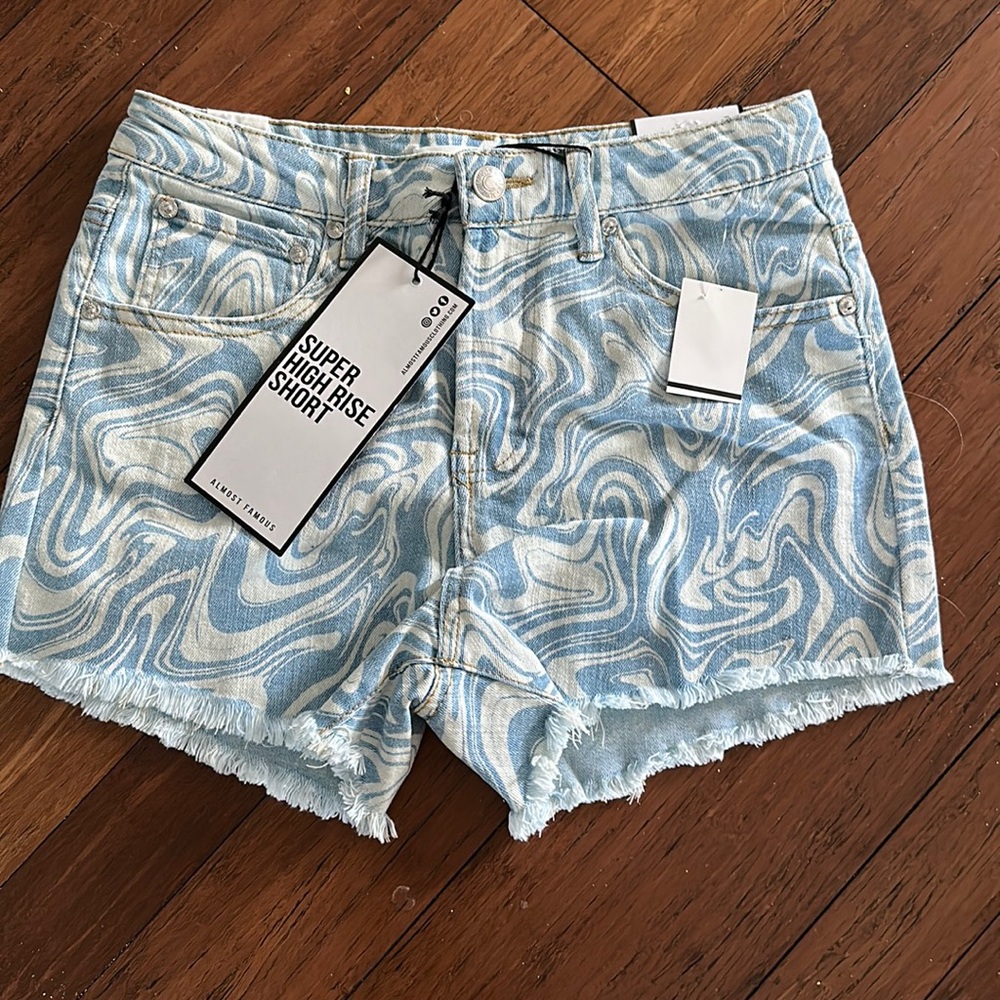 ALMOST FAMOUS DENIM SHORTS